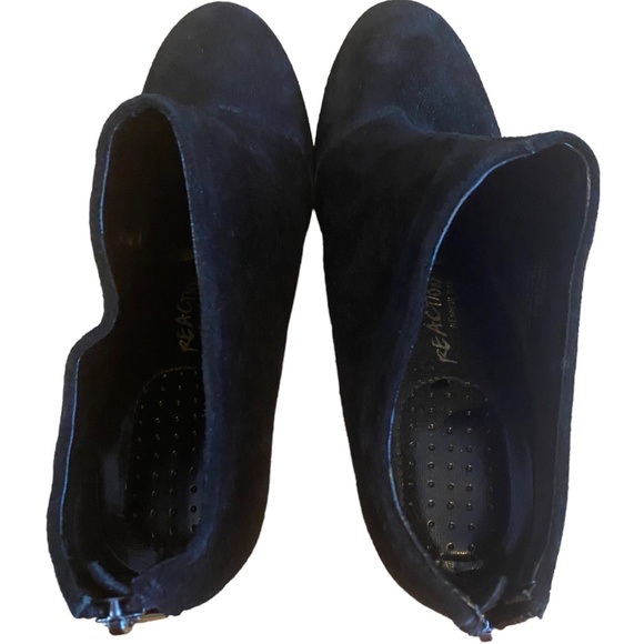 Kenneth Cole reaction suede Joni arc heeled booties - Picture 5 of 14